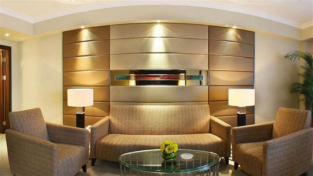 โฟร์ พอยต์ บาย เชอราตัน ปักกิ่ง ไห่เตียน โฮเต็ล แอนด์ เซอร์วิซ อพาร์ตเมนต์ Hotel ภายนอก รูปภาพ