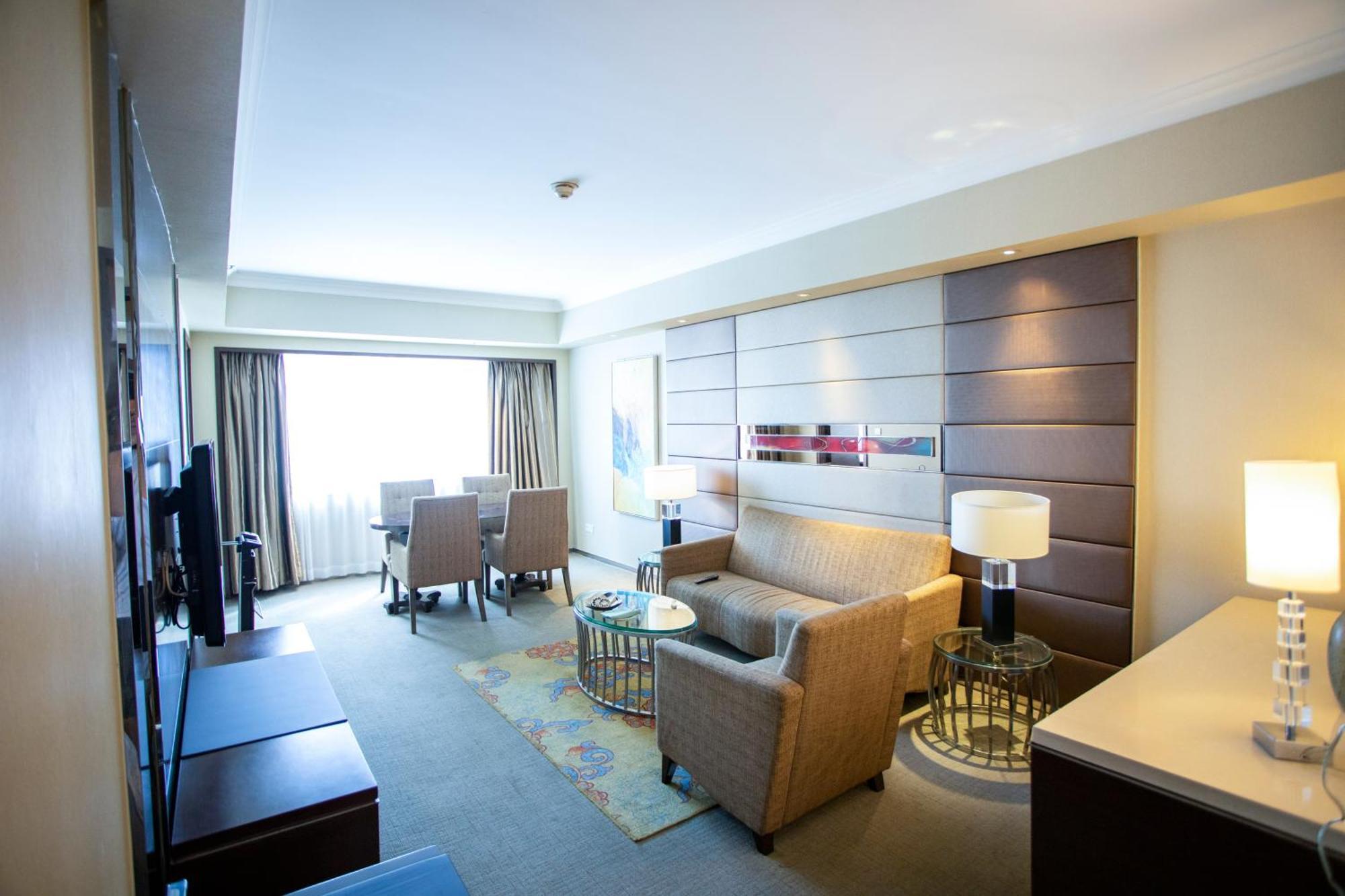 โฟร์ พอยต์ บาย เชอราตัน ปักกิ่ง ไห่เตียน โฮเต็ล แอนด์ เซอร์วิซ อพาร์ตเมนต์ Hotel ภายนอก รูปภาพ