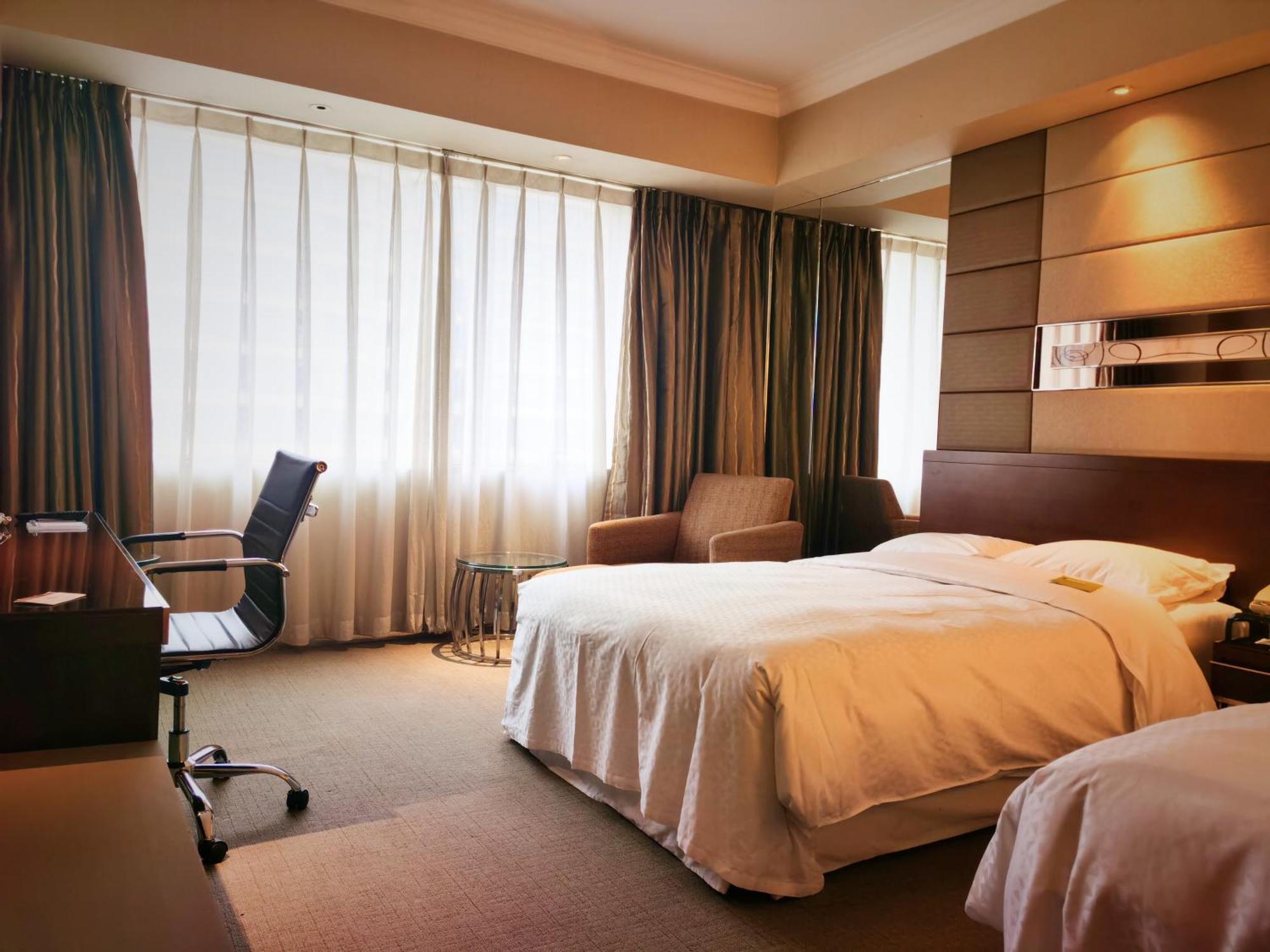 โฟร์ พอยต์ บาย เชอราตัน ปักกิ่ง ไห่เตียน โฮเต็ล แอนด์ เซอร์วิซ อพาร์ตเมนต์ Hotel ภายนอก รูปภาพ