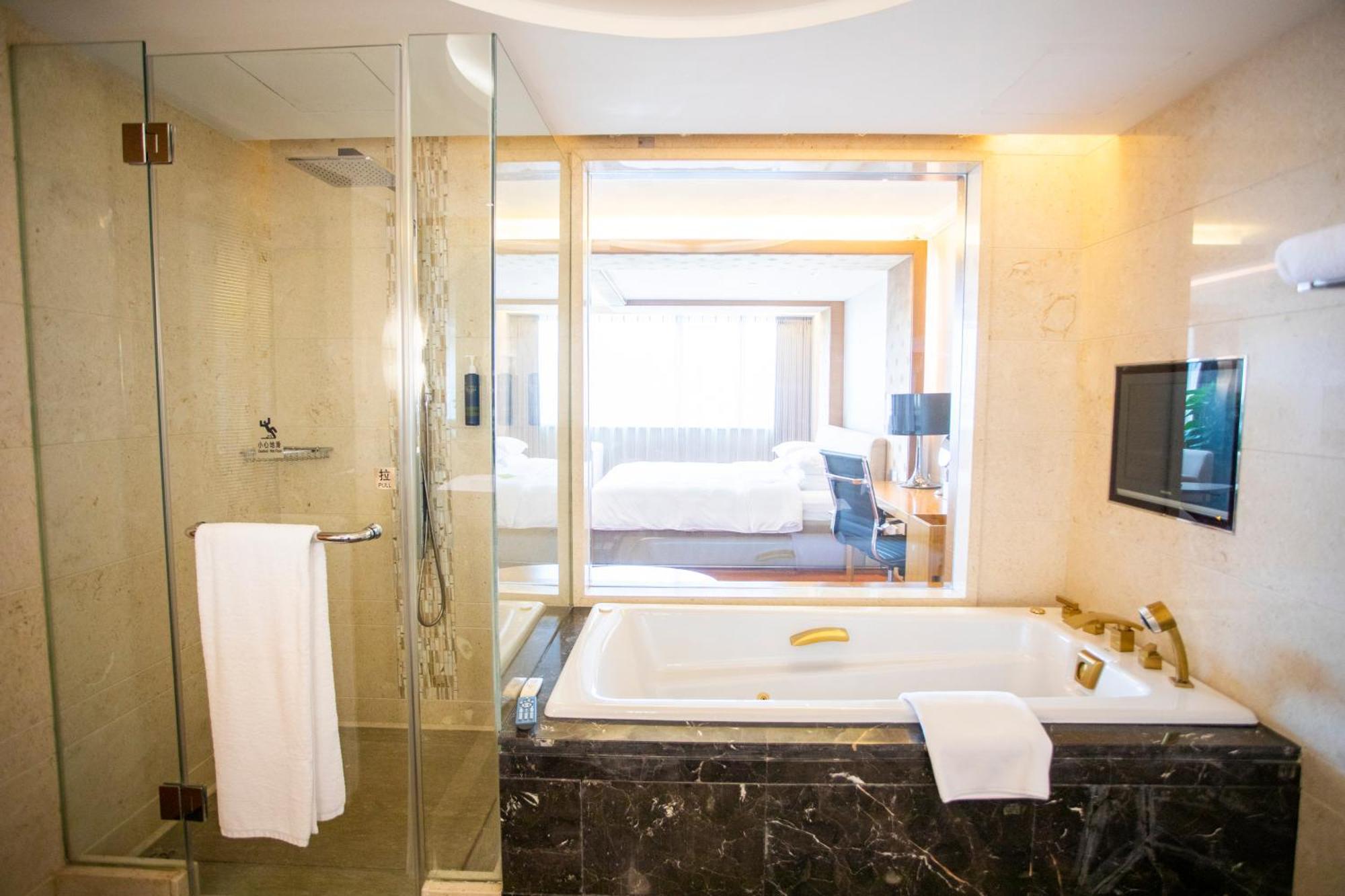 โฟร์ พอยต์ บาย เชอราตัน ปักกิ่ง ไห่เตียน โฮเต็ล แอนด์ เซอร์วิซ อพาร์ตเมนต์ Hotel ภายนอก รูปภาพ